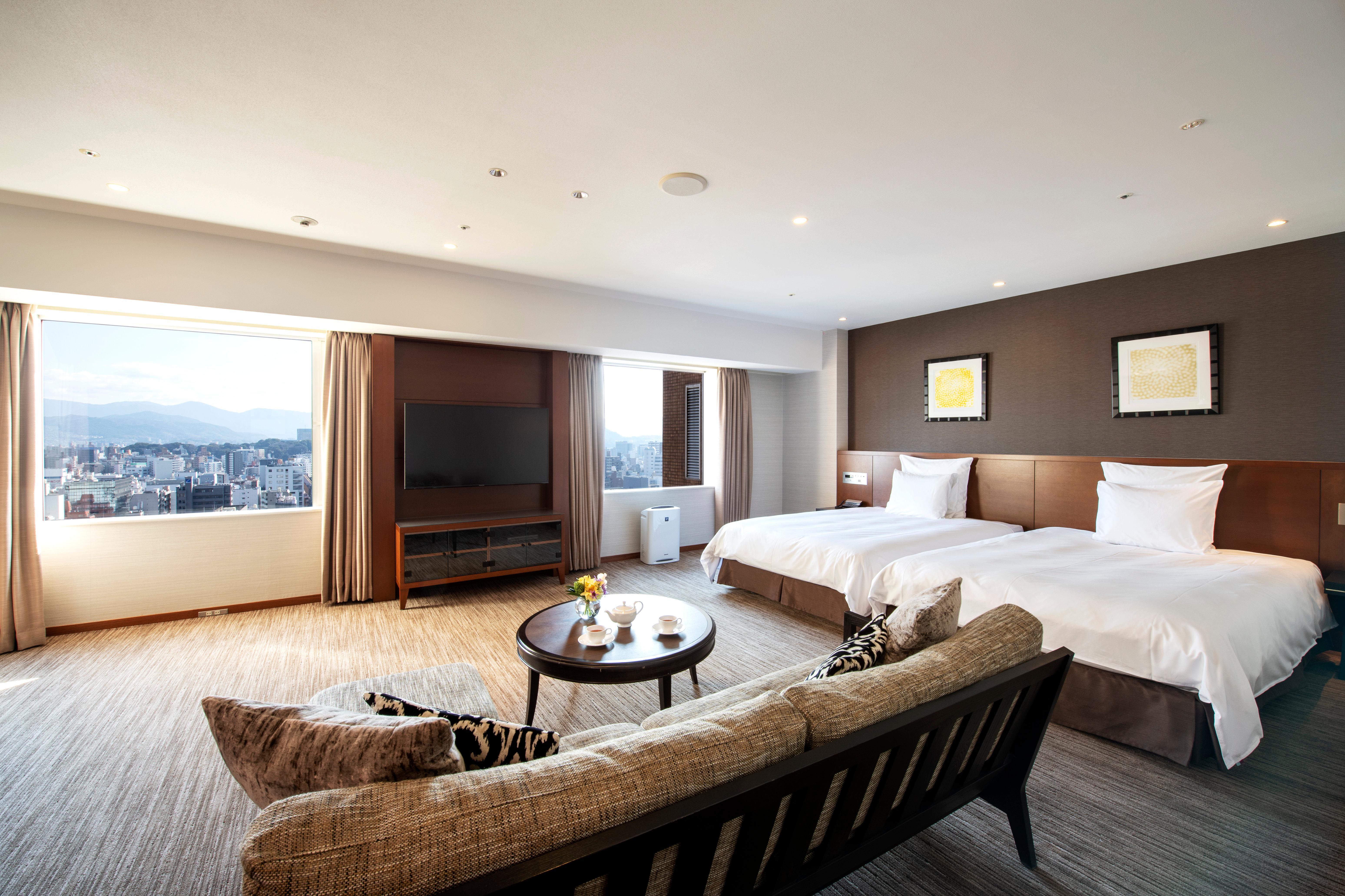 Готель Ana Crowne Plaza Hiroshima By Ihg Екстер'єр фото