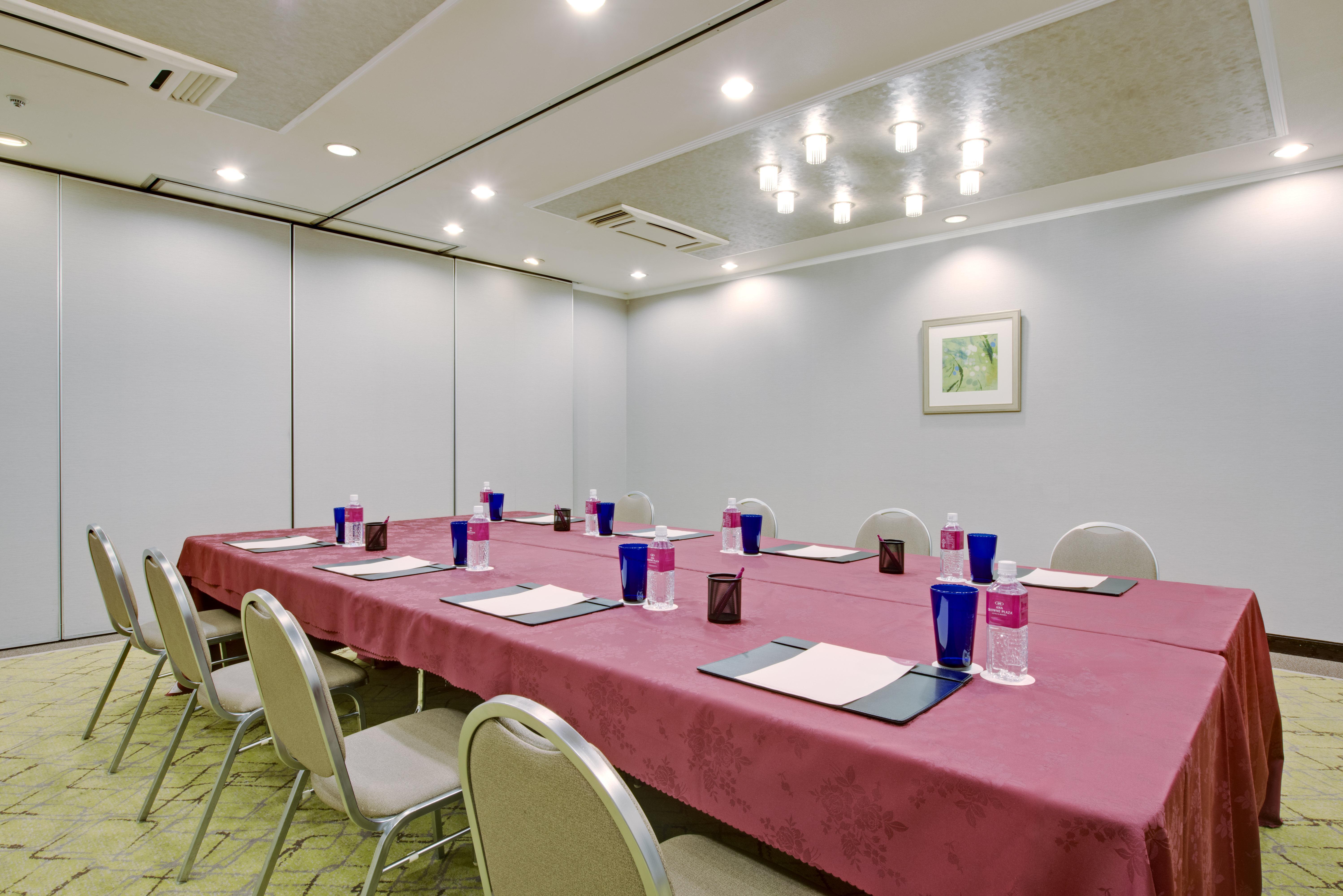 Готель Ana Crowne Plaza Hiroshima By Ihg Екстер'єр фото